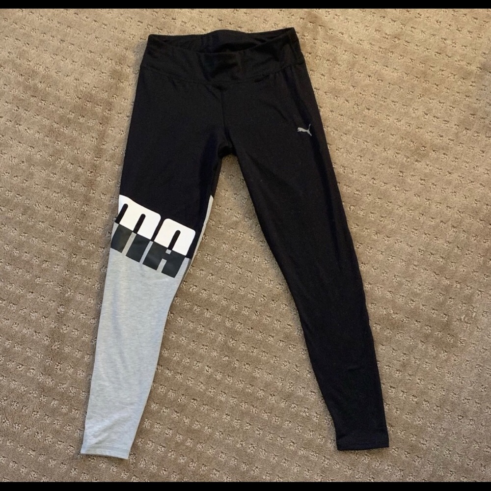 PUMA- Colorblocked Logo Ankle Leggings